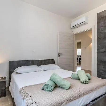 Silenzio Con Piscina Riscaldata A Villa Ostuni