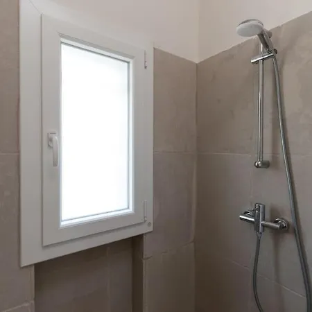 Villa Silenzio Con Piscina Riscaldata A