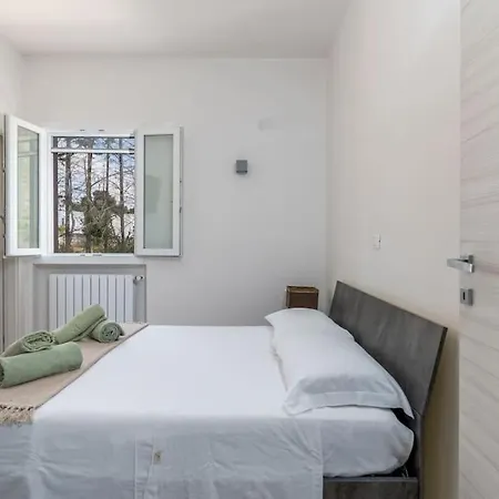 Silenzio Con Piscina Riscaldata A Willa *
