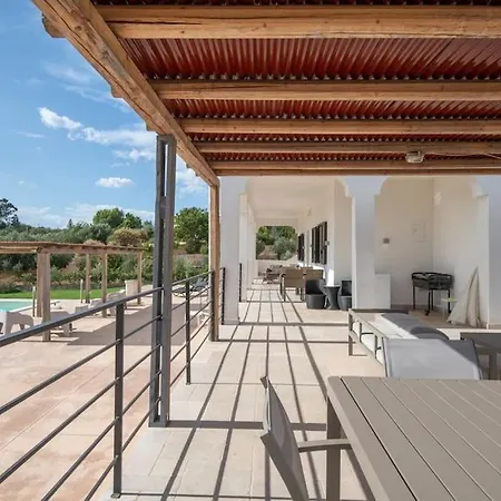 Silenzio Con Piscina Riscaldata A Ostuni